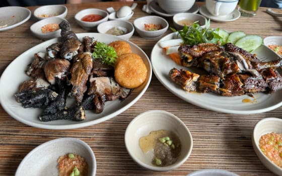 Cau Go Authentic Vietnamese Cuisine, Restaurant in Old Quarter, Hanoi