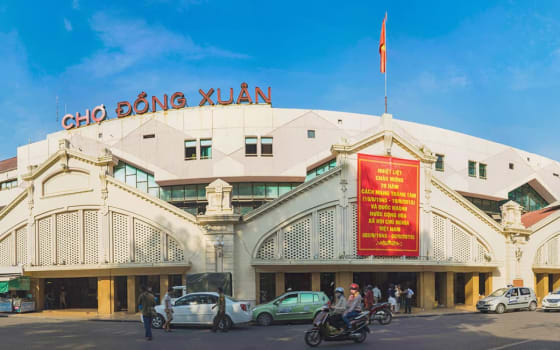 Đồng Xuân Market in Old Quarter, Hanoi