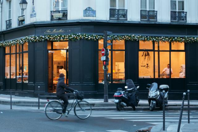Sweet Tour – Chocolate & Pastry Adventure in Le Marais (2 Hours)