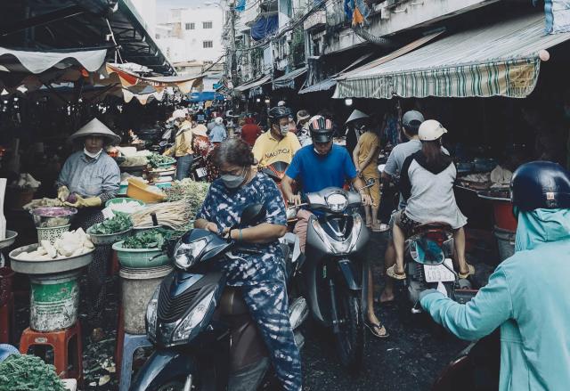 Motorbike Foodie Experience (4 Hours)