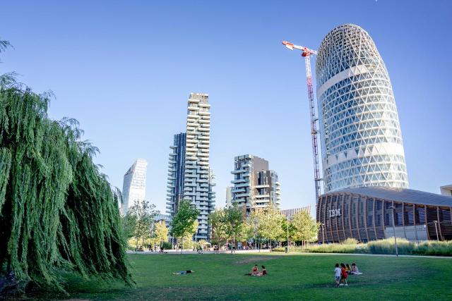 Porta Nuova and CityLife (2.5 hours)