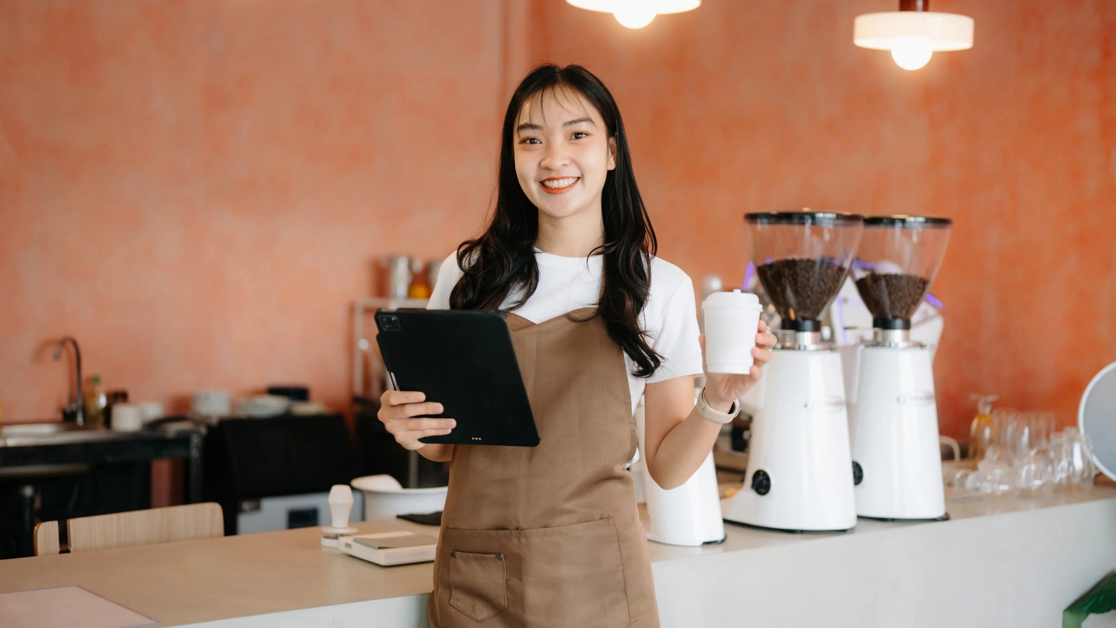 Restaurant reputation management and AI feedback monitoring