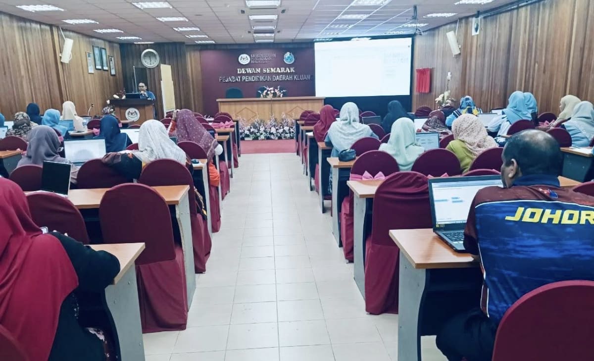 Bengkel AI untuk Ketua Panitia MP Teras - Gambar 3