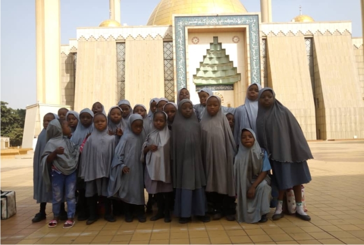kids at national-mosque