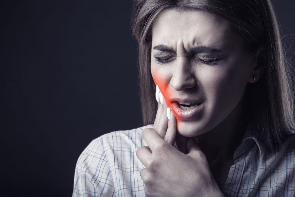 How to Stop Tooth Pain Fast at Home at Night