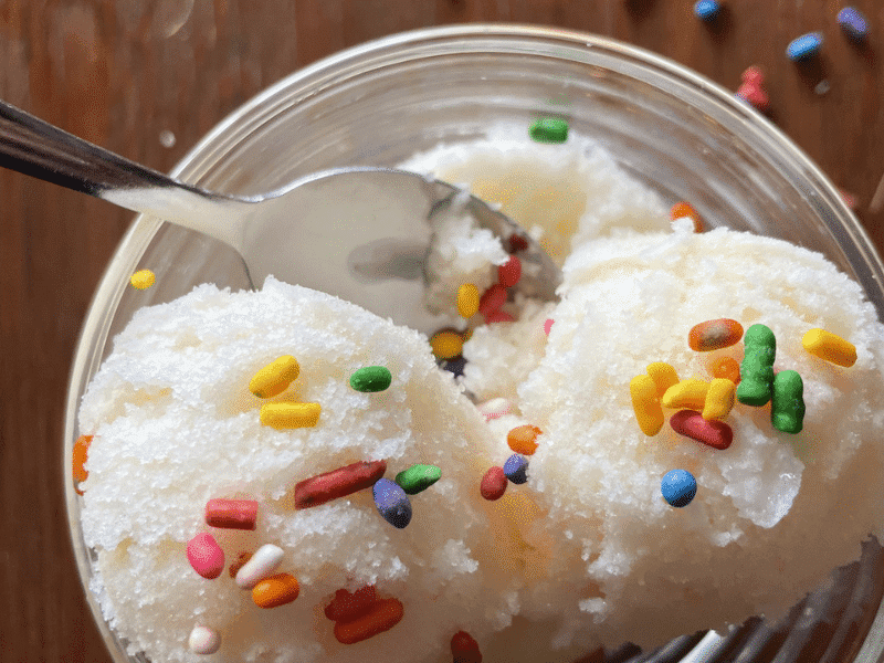 How to Make Snow Ice Cream