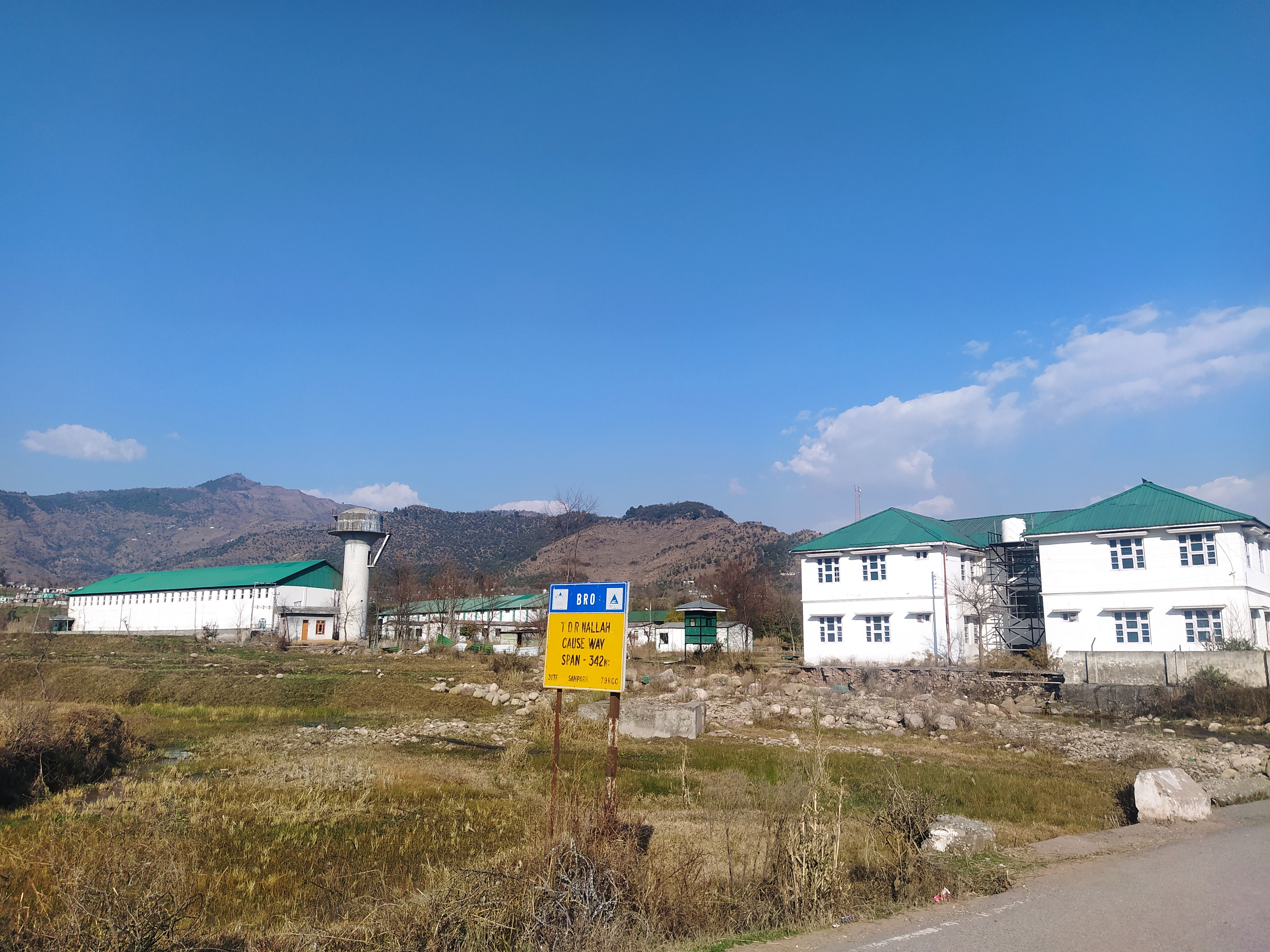 Chakkan da Bagh LOC