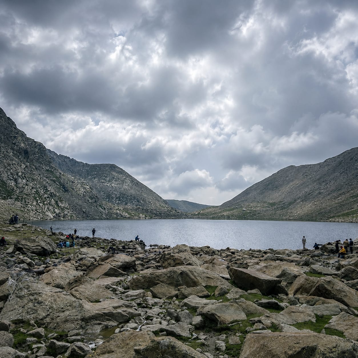 Nandansar Lake