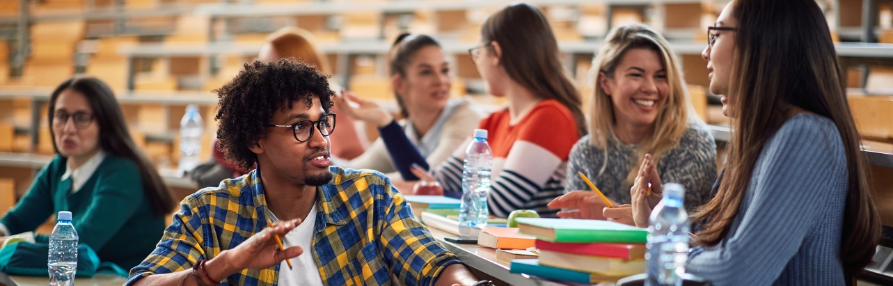 students-AdobeStock_375912757