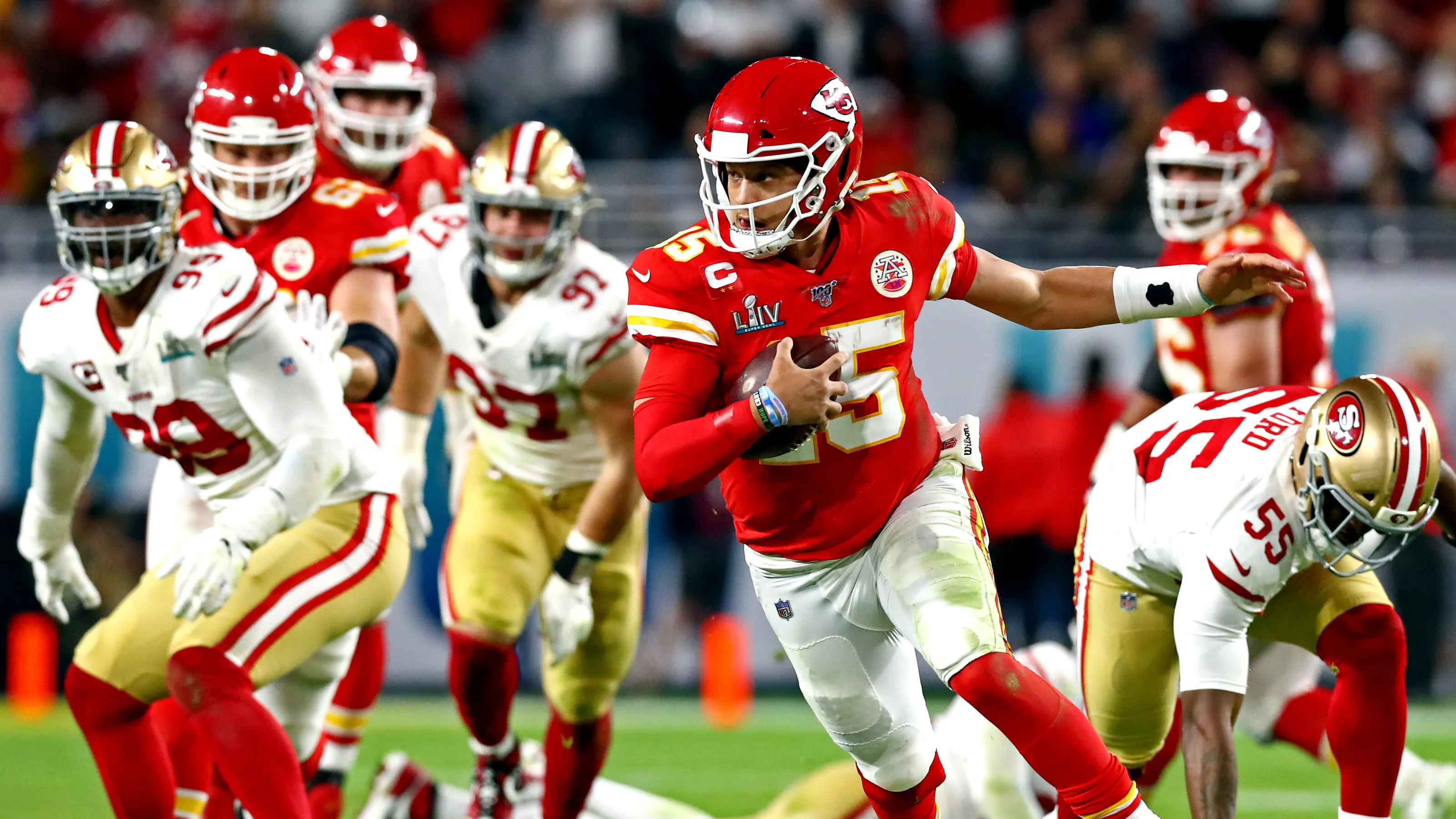NFL's Top Teams Poised For Historic First Super Bowl Victory