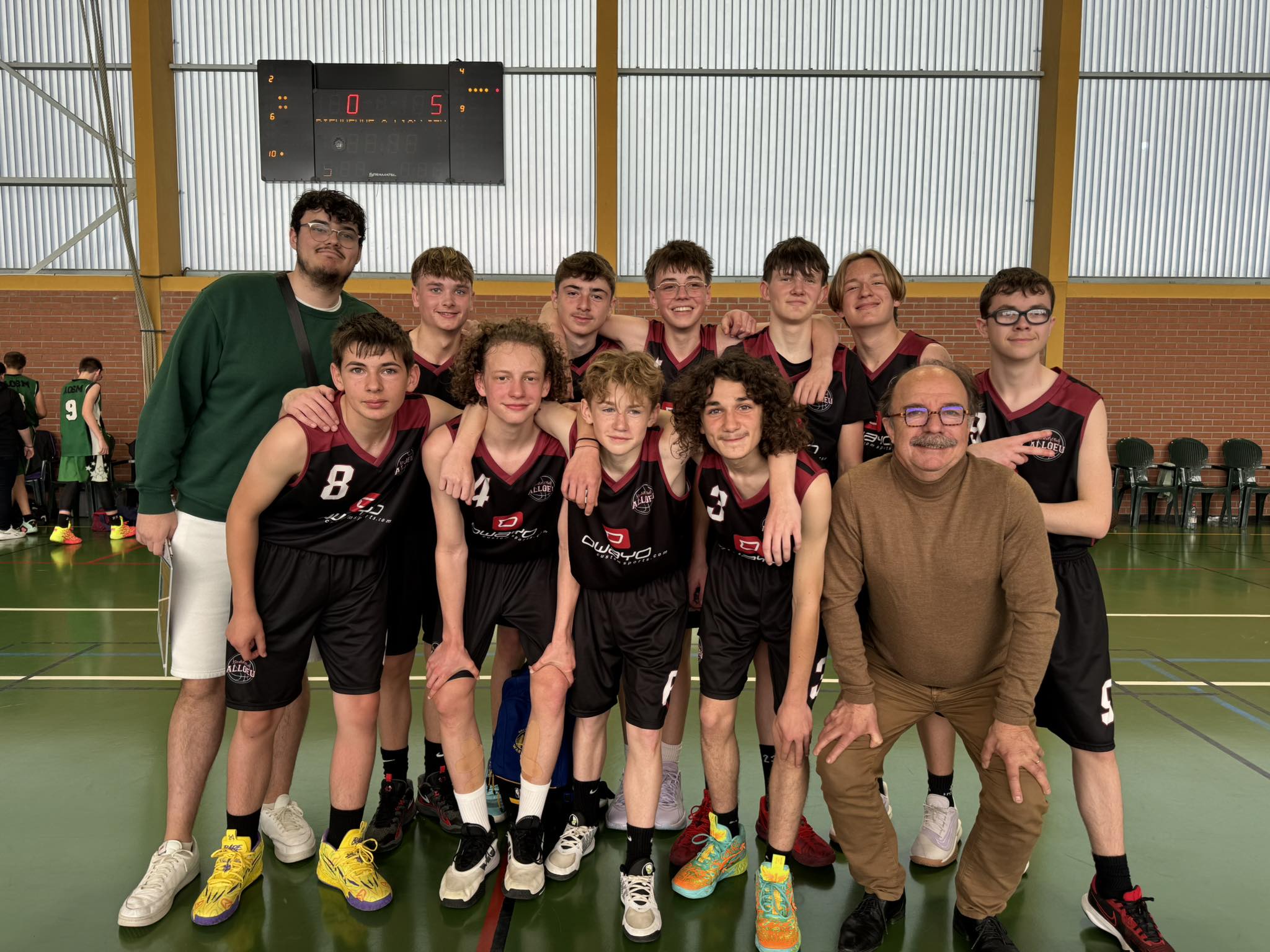 Image 5 - Alloeu Basket Club