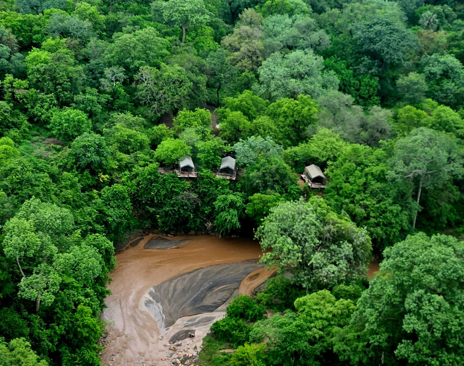 Mwembezi Gorge Bush Camp