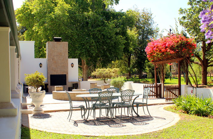 Barry House on Riverton