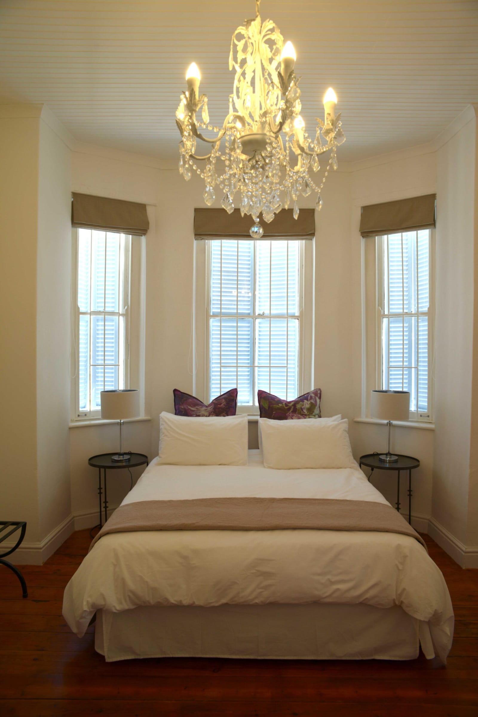 Alcove Room