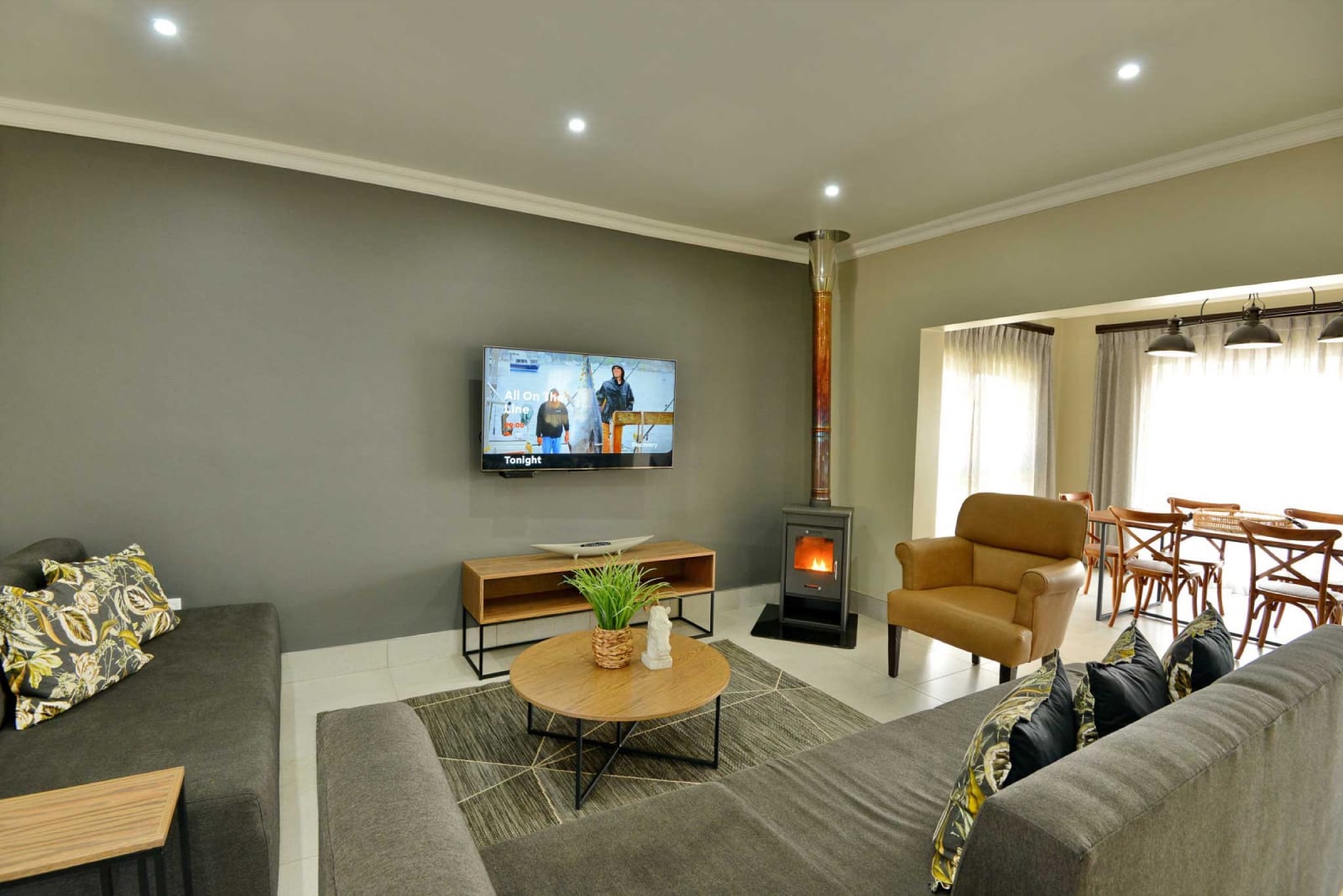 Deluxe 2 Bedroom Lodge