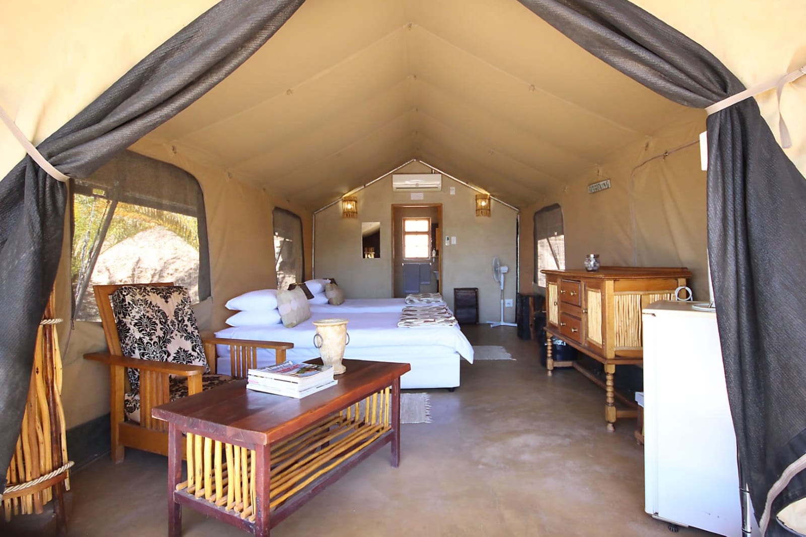 Tent4 01 72