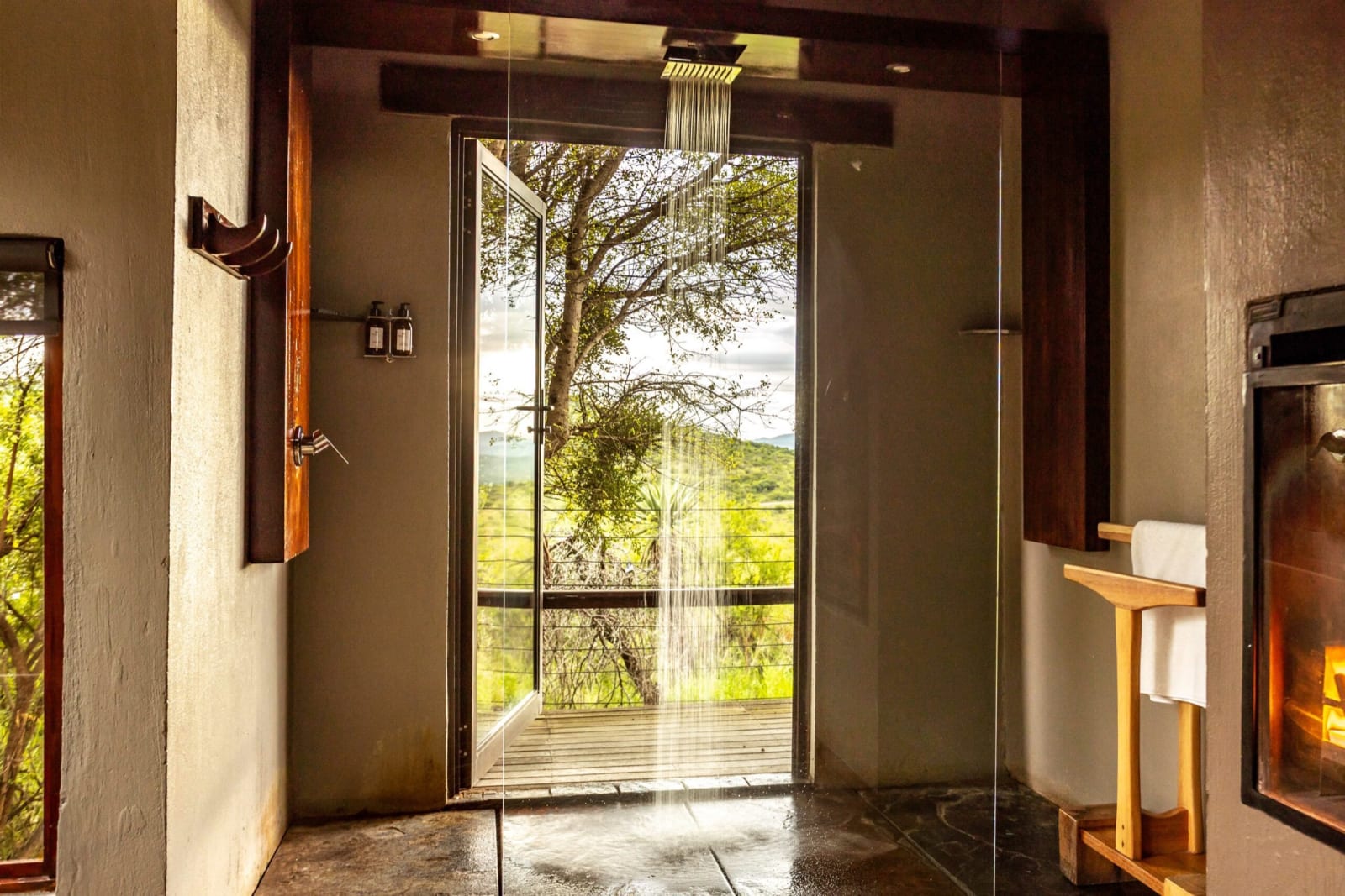 Rhino Ridge Safari Lodge — 41A7883