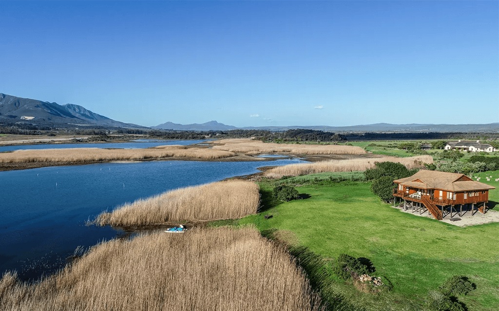 Eco cabins in Stanford