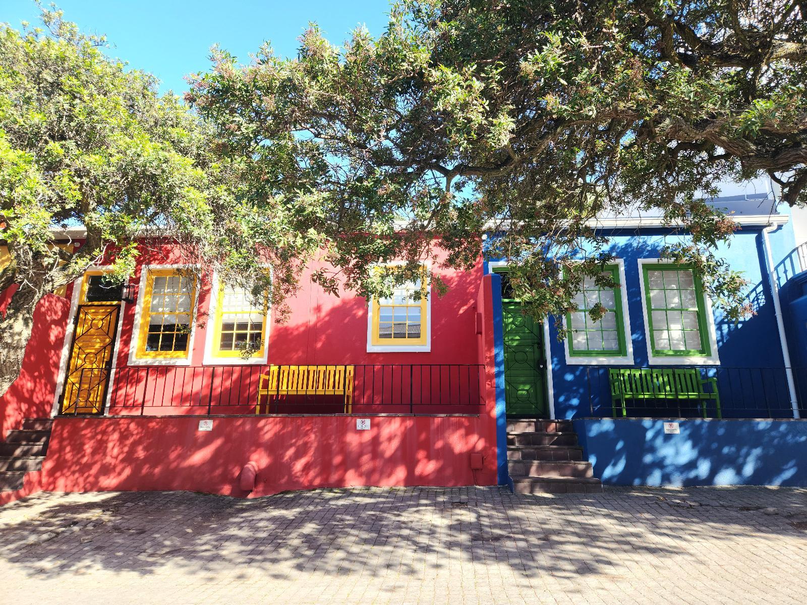 Cottages in De Waterkant