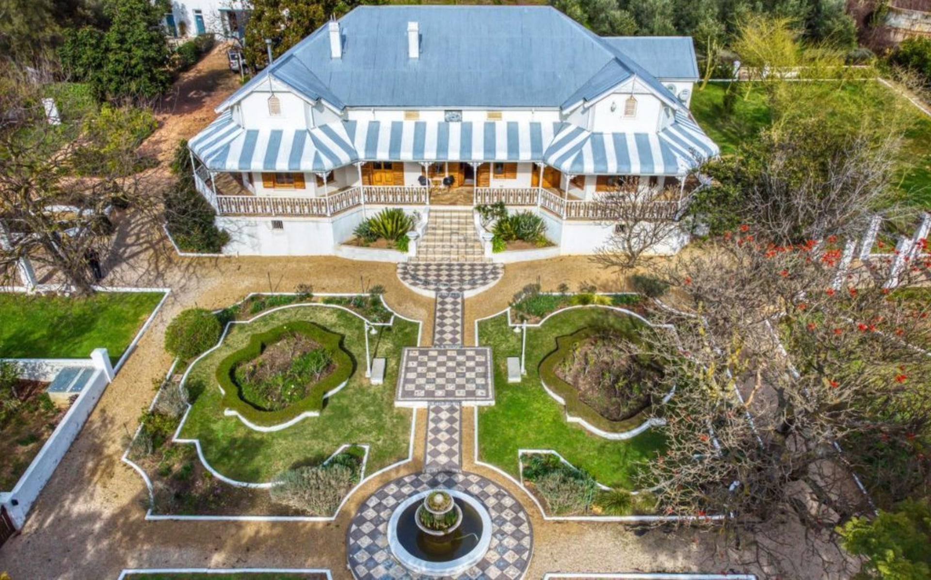 Merindol Manor