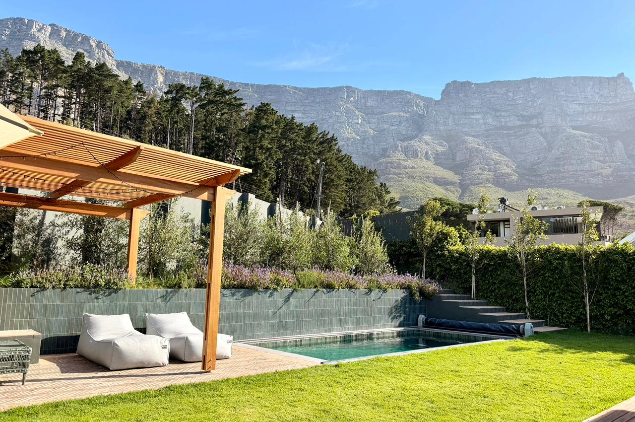 Mountain Retreat Villa - Prime Location