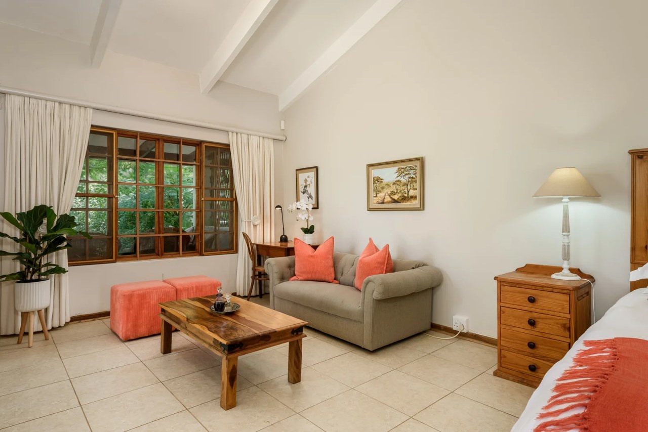 Hoopoe Suite at Lupus Den Country House