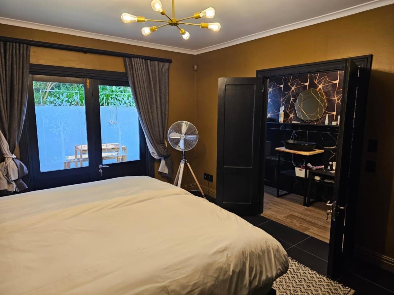 Gold Room