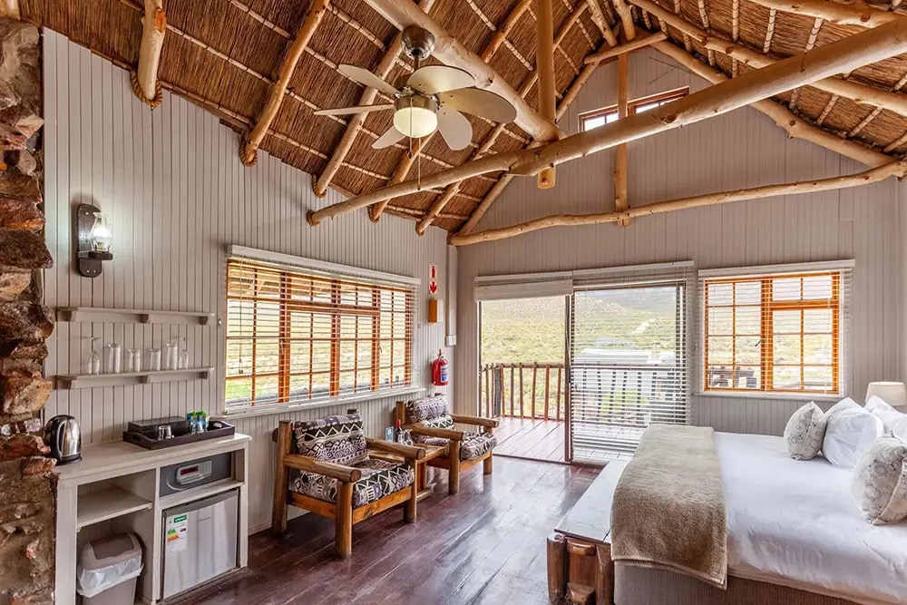 Premier Cottage with panoramic reserve views