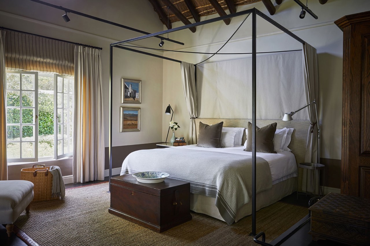 La Clé LODGE garden room with full ensuite