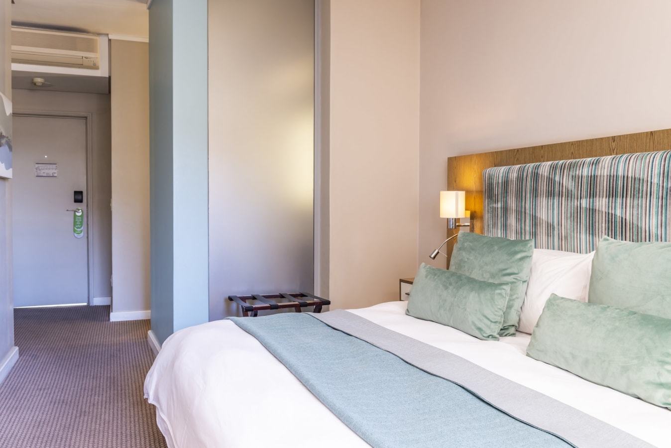 Standard Room at aha Harbour Bridge Hotel & Suites