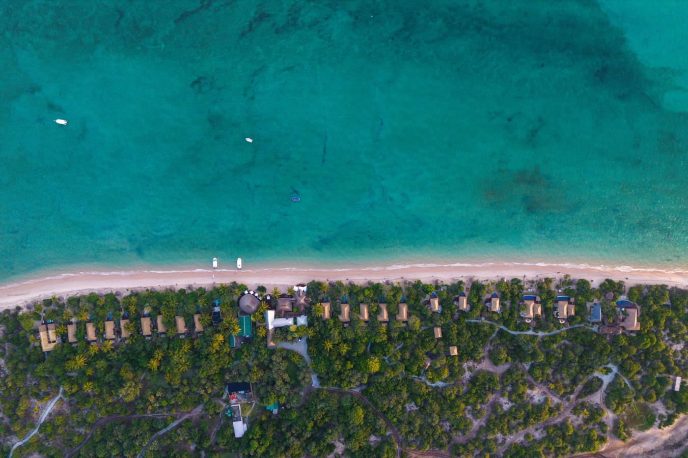 Azura Benguerra Island, Felix Studios Drone
