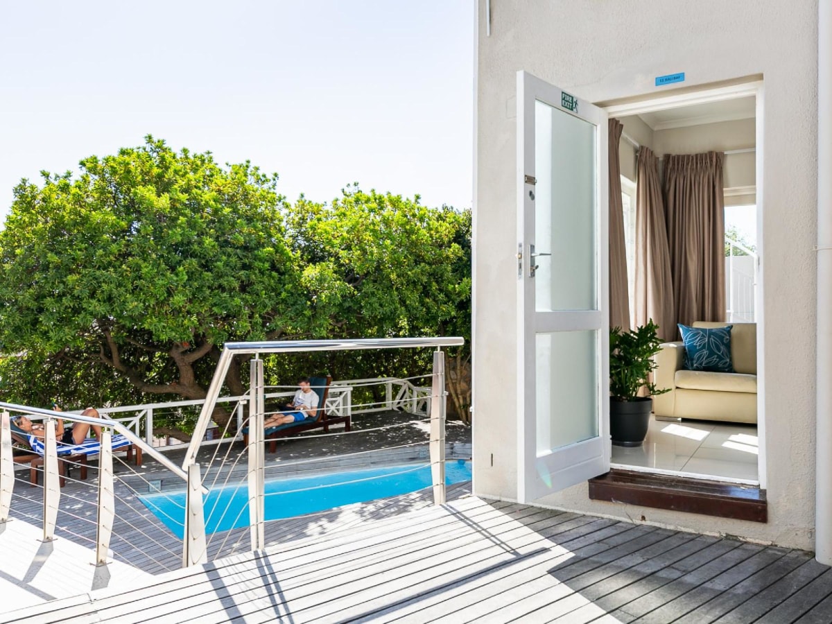 Beach Studios, Pool Club Studio - Photo 1
