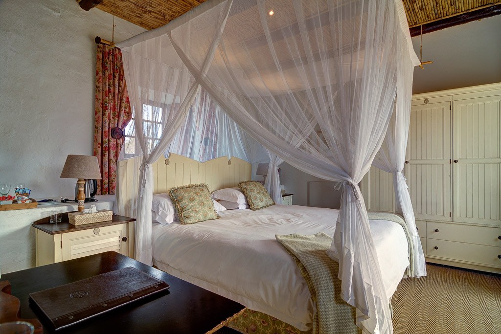 Opstal Stable Suite - Photo 1