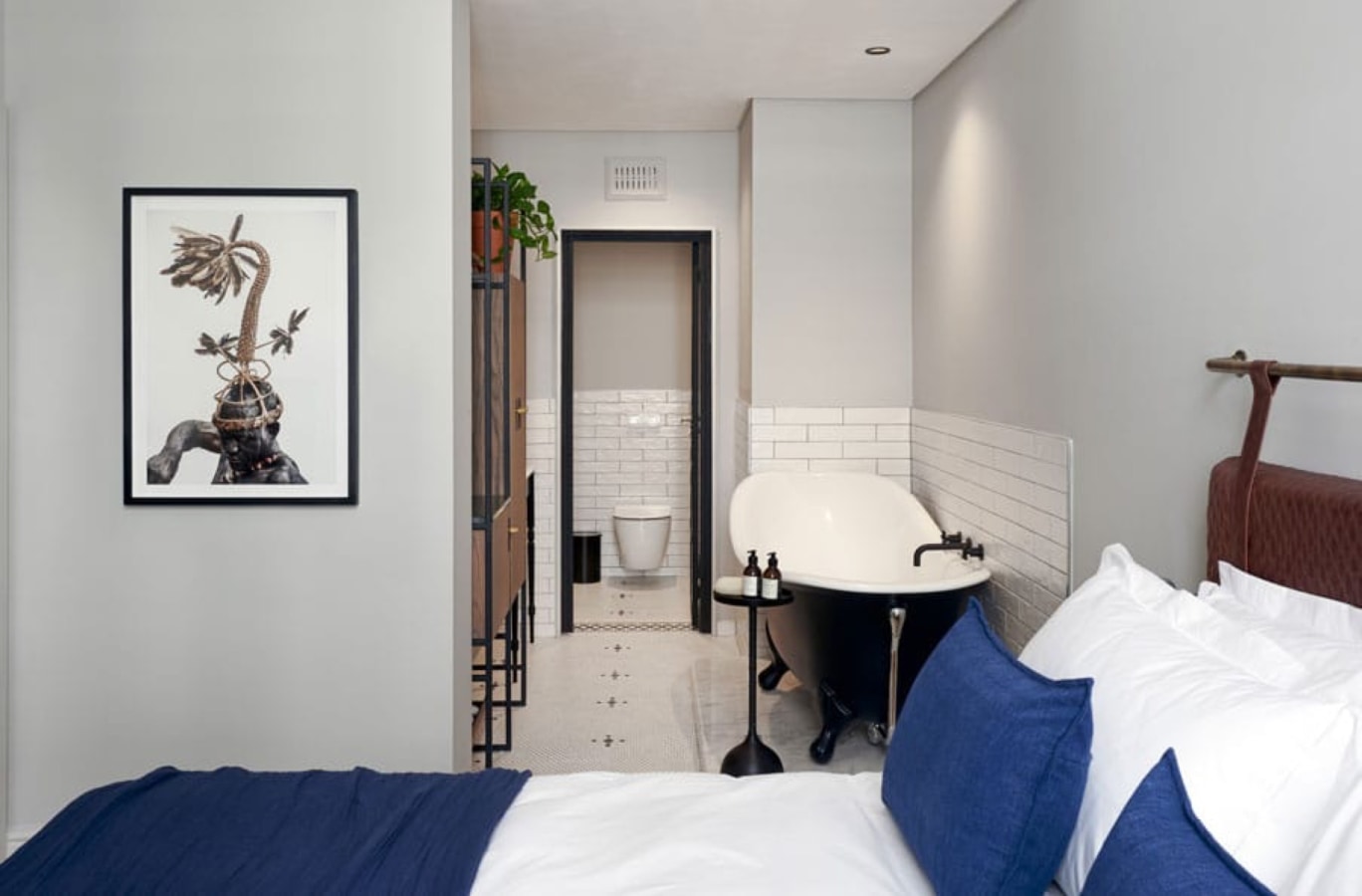 Two Bedroom Suite - Photo 1