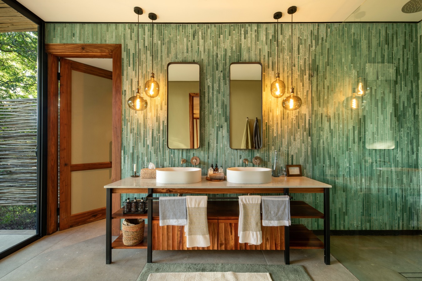 The bathroom in a Family Suite at Tanda Tula