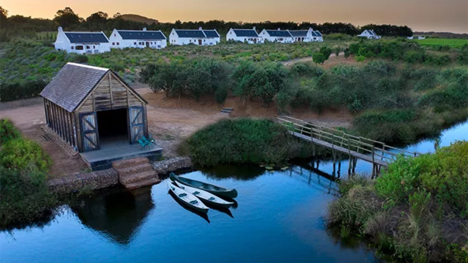 Two-Bedroom Cottage (Fynbos Cottages) - fynbos_cottage_two_bedroom_4.jpg