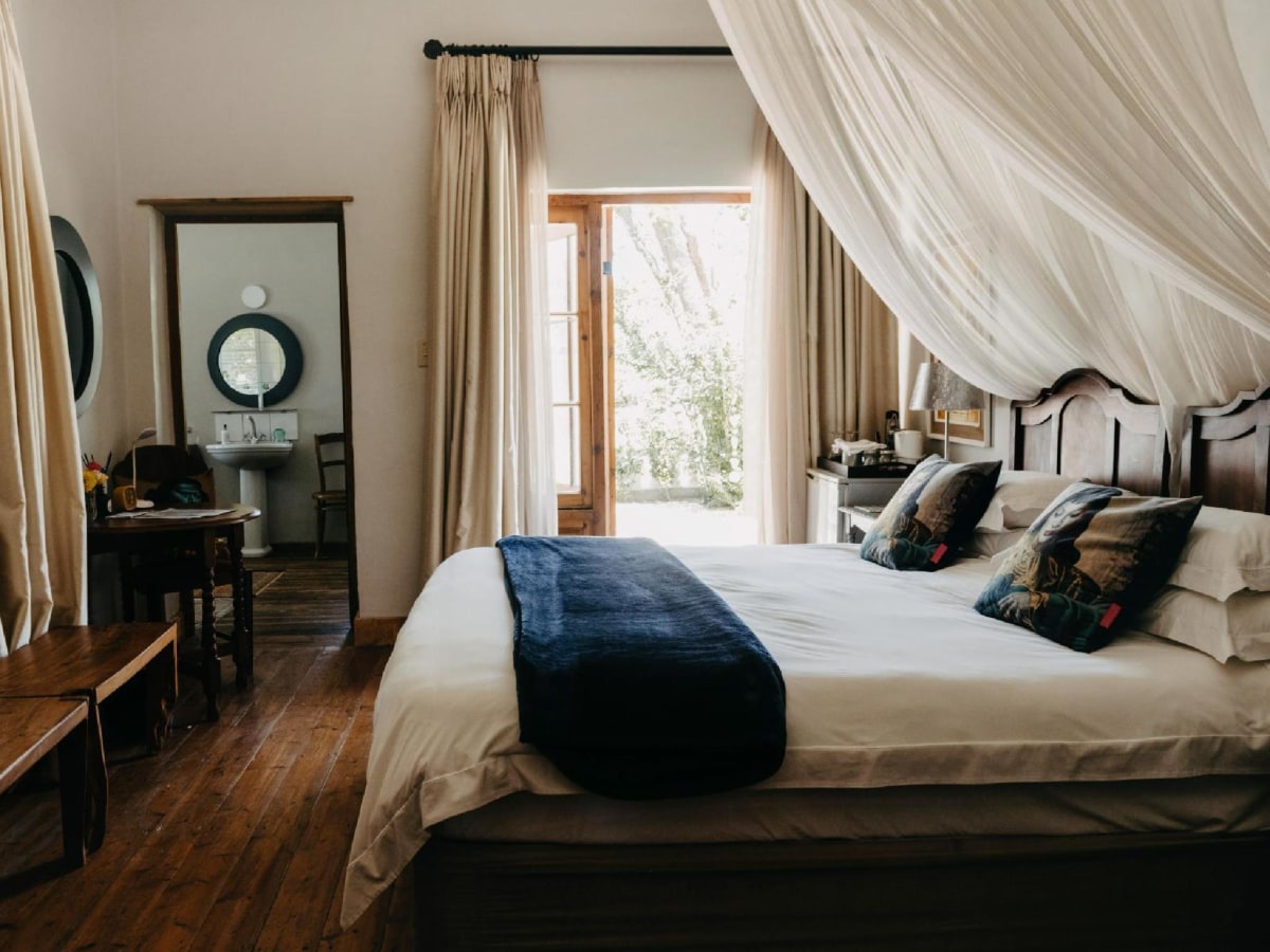 De Luxe South - Photo 1