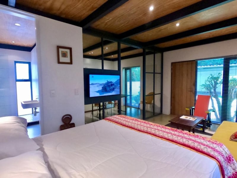 Guest House at 118