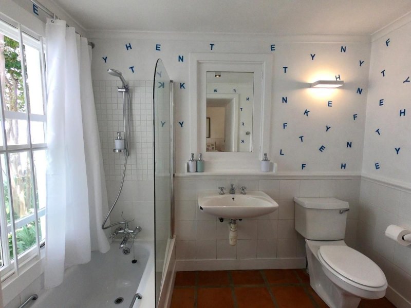 Guest House at 118