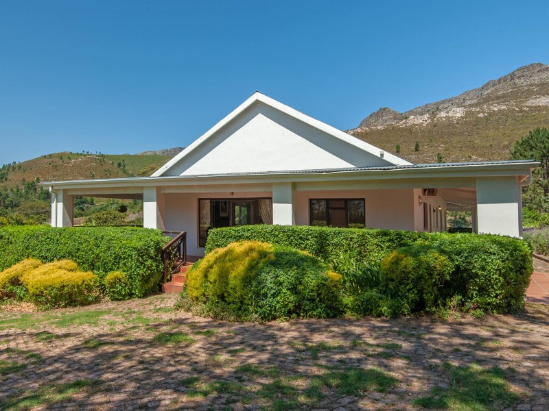 High Season Farm Cottages