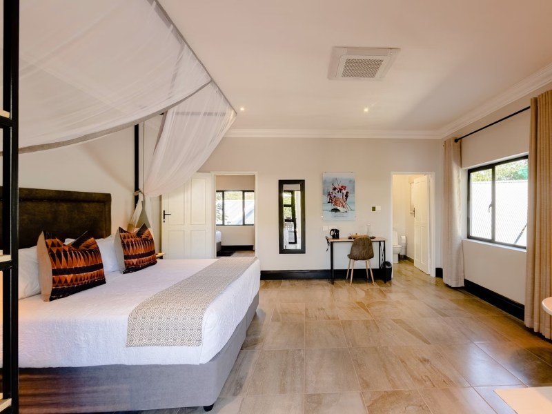 Nkosi Guest Lodge