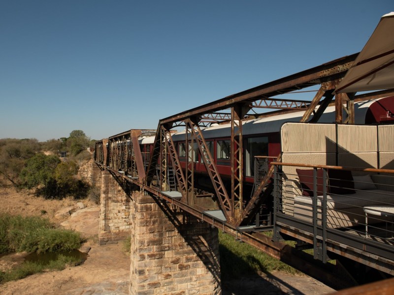 Kruger Shalati: The Train on the Bridge