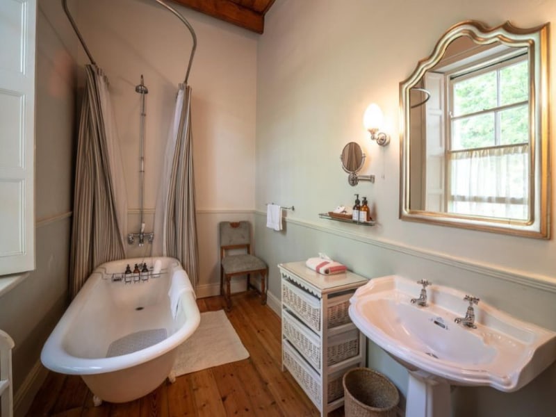 Luxury Rooms - Luxury_Rooms_4.jpg