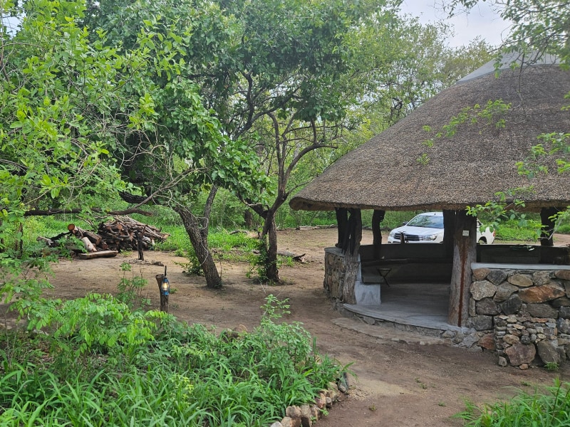 Mwembezi Gorge Bush Camp
