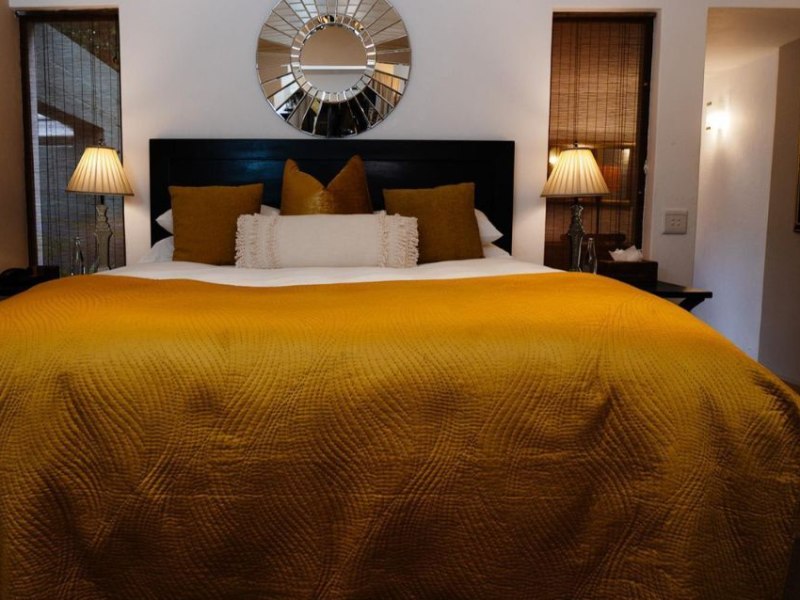 Ridge Suite, Large King/Twins - Photo 2