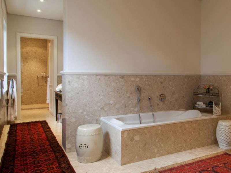 Superior Sea Facing Suites - Photo 3