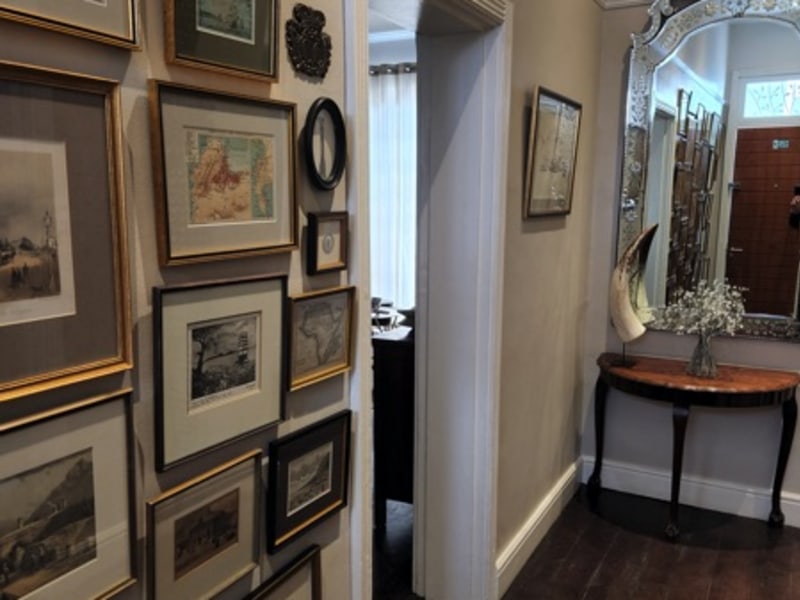 10 Loader Street - corridor