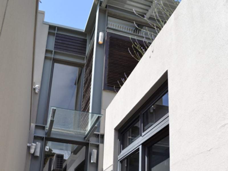 2 Bayview Terrace - entrance