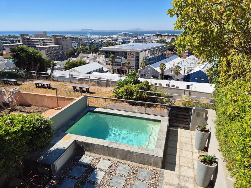 2 Bayview Terrace - garden seating & plunge pool
