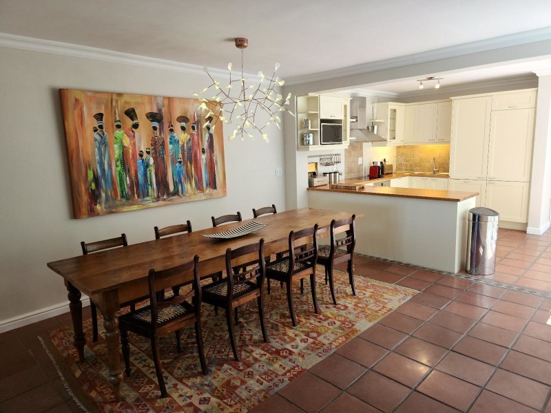 4 Bayview Terrace - dining area